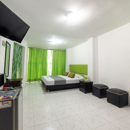 Hotel Paradise Lleras Medellín Eksteriør bilde