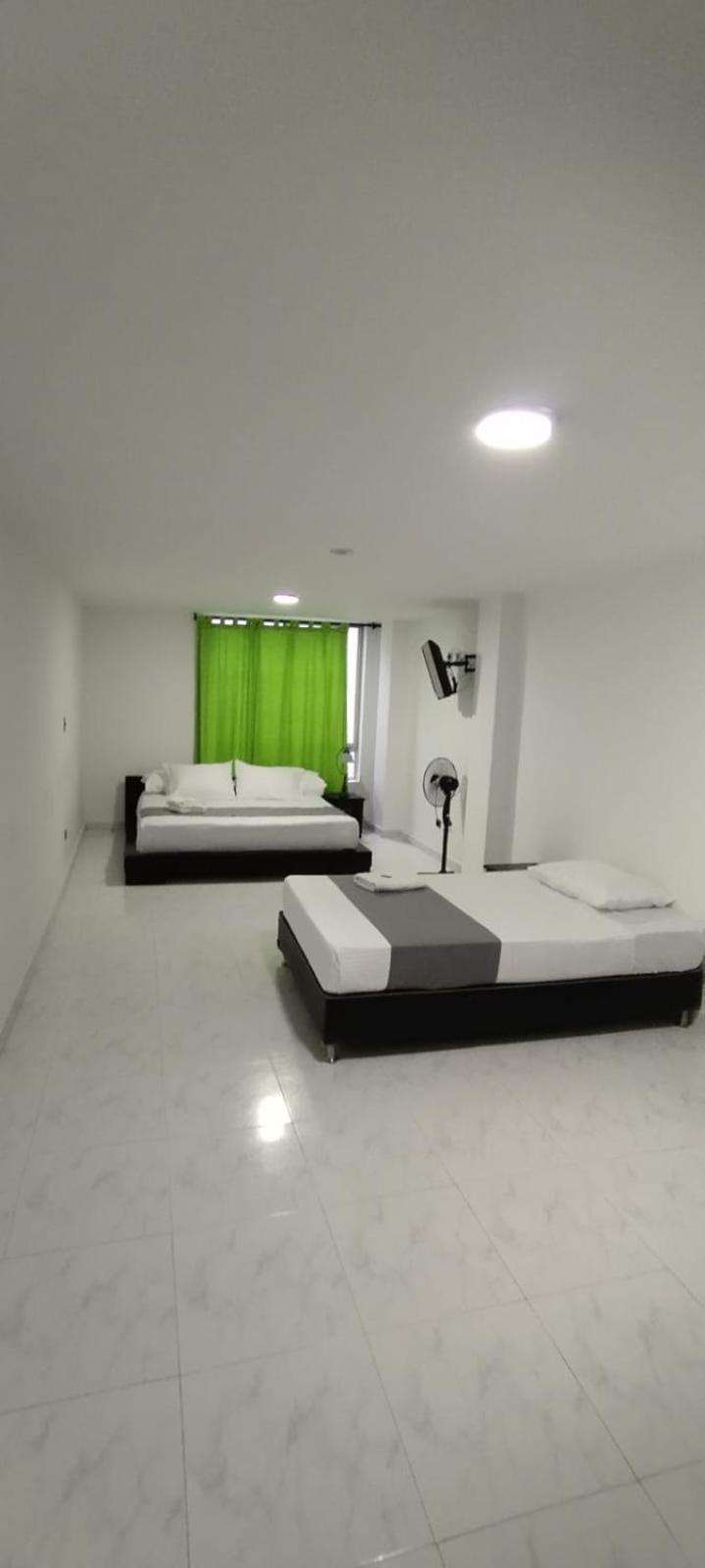 Hotel Paradise Lleras Medellín Eksteriør bilde