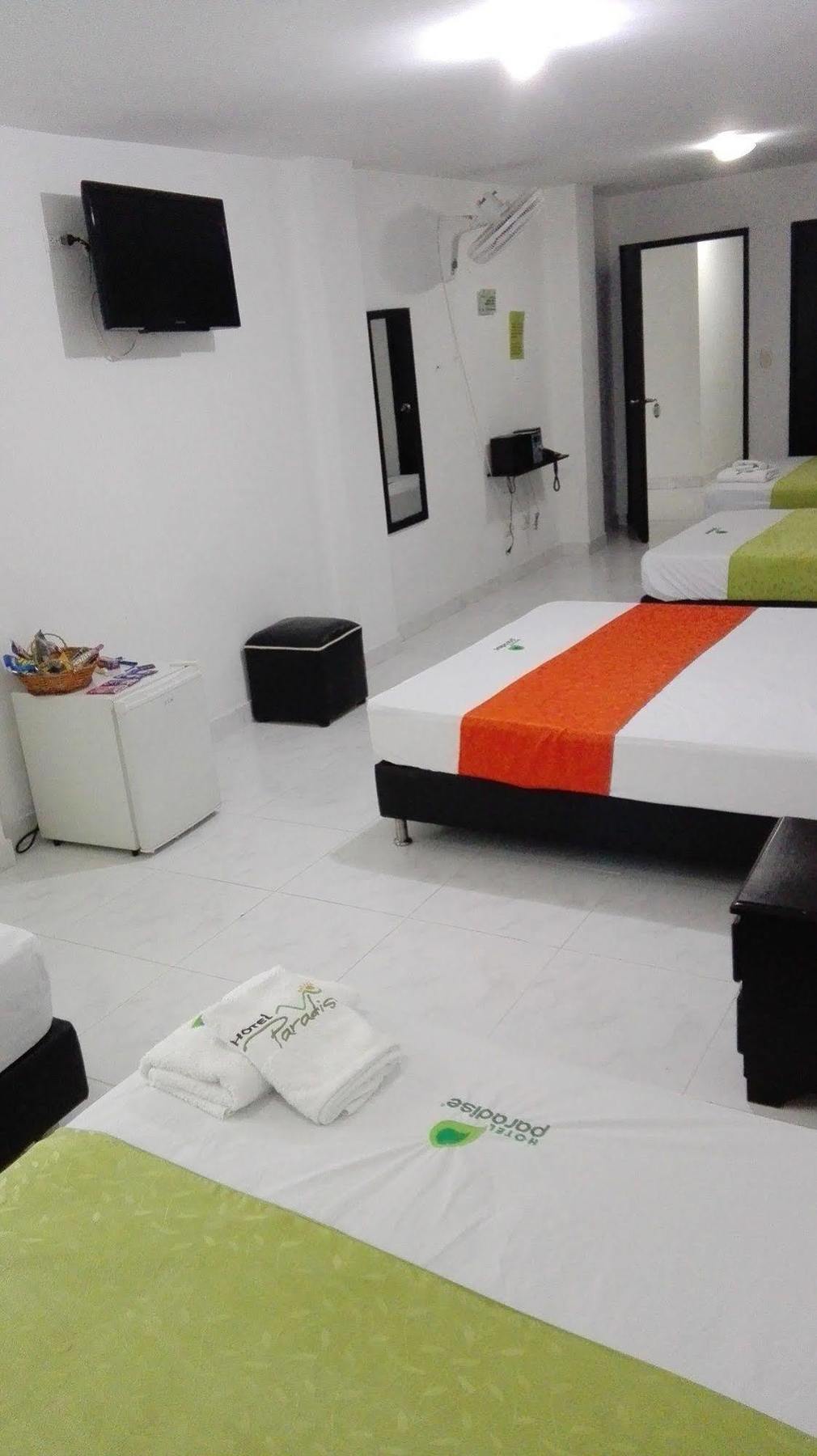 Hotel Paradise Lleras Medellín Eksteriør bilde