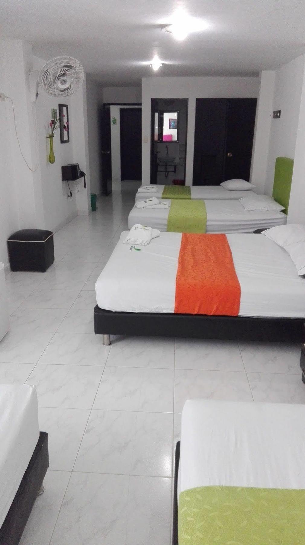 Hotel Paradise Lleras Medellín Eksteriør bilde