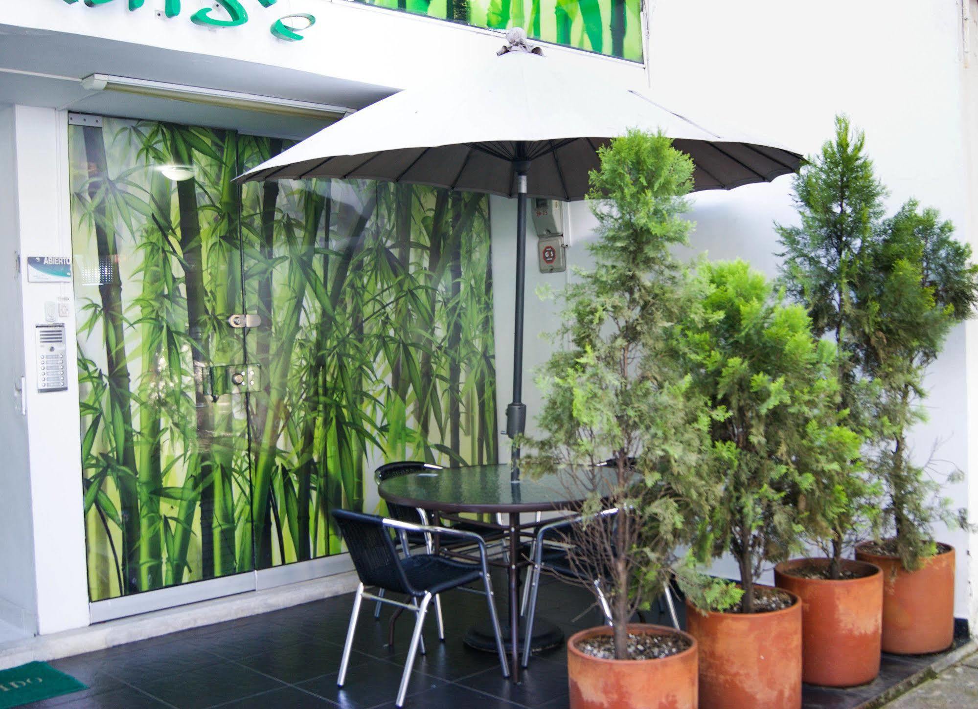Hotel Paradise Lleras Medellín Eksteriør bilde